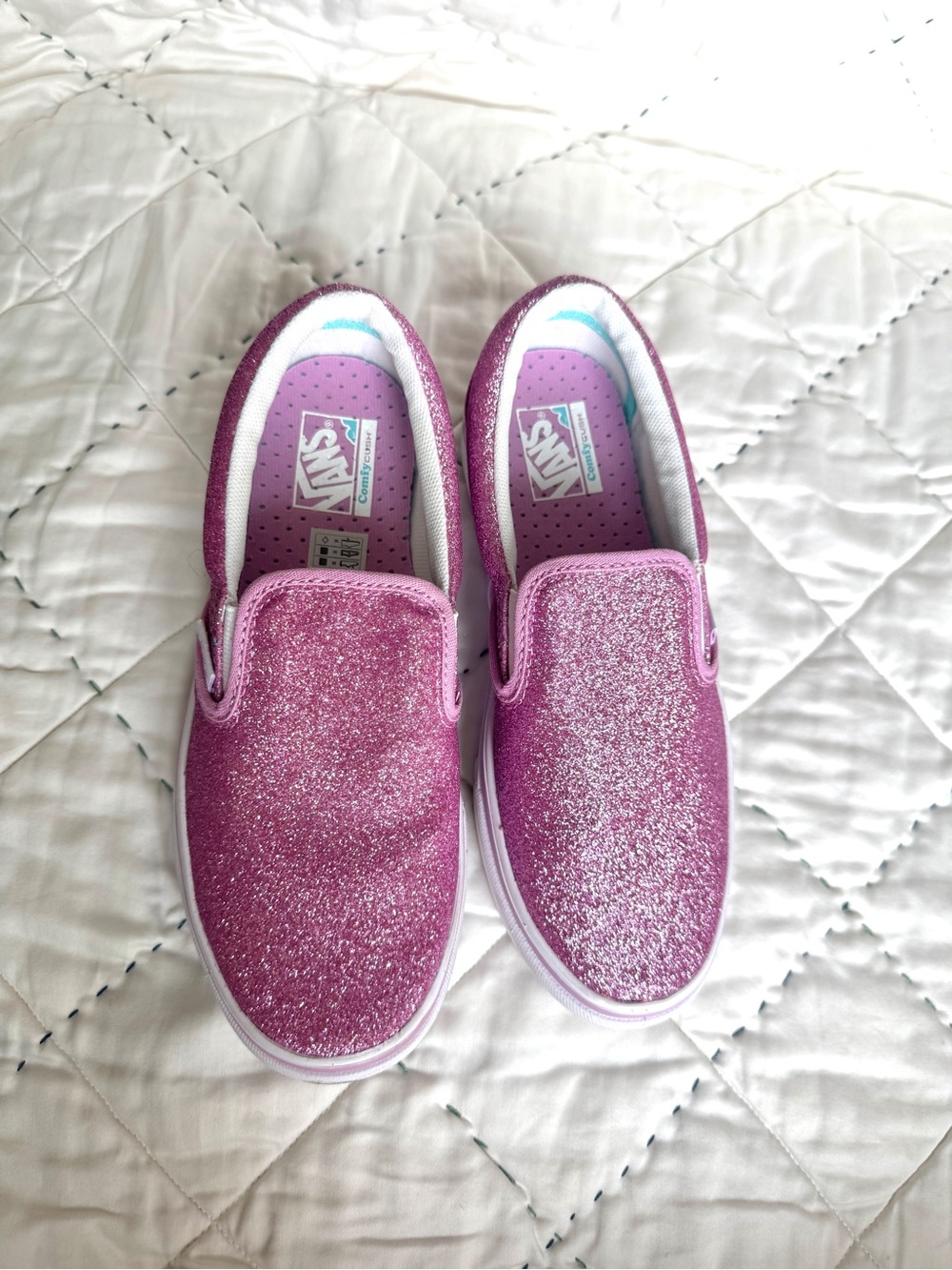 Vans Kids Glitter Slip-On Sneakers in Pink